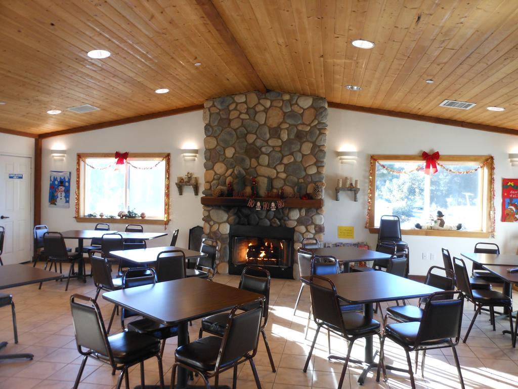Oakzanita Springs Camping Resort Cottage 3 Descanso Esterno foto