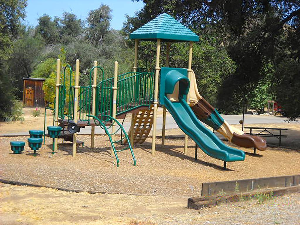 Oakzanita Springs Camping Resort Cottage 3 Descanso Esterno foto